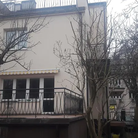 Hostel Willanow *
